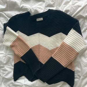 Full Circle Trends Chevron Sals 5th Light Weight Crop Sweater Sz Small Saks